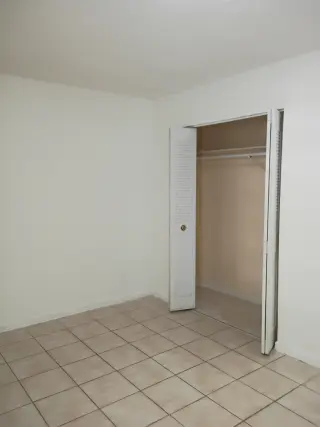 Se renta  bonito, espacioso y comodo Apartamento muy bien localizado en Miami