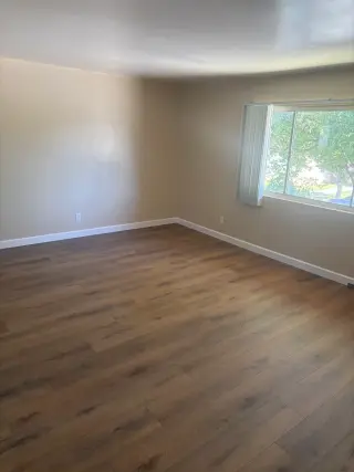 APARTAMENTO DE 2 RECAMARAS DE RENTA EN RIVERSIDE, CA