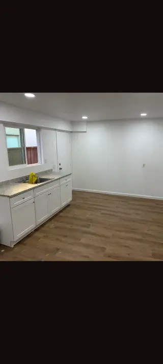 SE RENTA ESTUDIO EN PERRIS