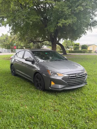 🔥2019 Hyundai Elantra CASH $6.000/ 95k millas./ MANEJA HOY!!