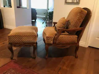 Hermoso juego de sala de 4 piezas a juego - $400