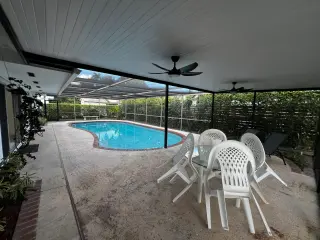 RENTA DE CASA DE 3/2 EN WESTCHESTER CON PISCINA
