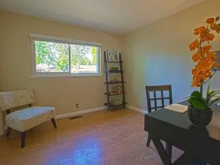 CHARMING SINGLE FAMILY HOUSE FOR RENT