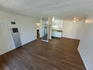 Glendale: 1 recámara y estacionamiento | $1,900/mes