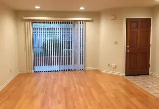 Sala amplia, dormitorio espacioso y baño renovado en Rosemead CA.