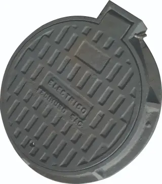 ARO Y TAPA DE FIERRO FUNDIDO PARA REGISTROS ELÉCTRICOS - 30 TONELADAS