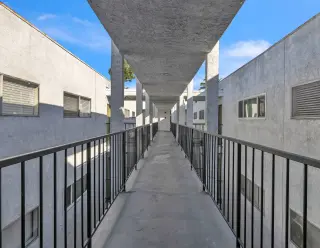 823 Linden Ave - Long Beach, CA 1 Bedroom 1 Bathroom Units