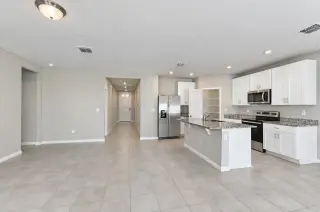 Casa moderna en renta en Zephyrhills – $2,300/mes