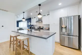 Welcome to your fully furnished Inglewood home
