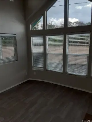 Vallejo CA ofrece un amplio apartamento de un dormitorio y un baño espacioso