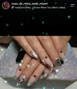 Uñas de Reina