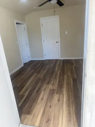 Room for rent private entrance with private bathroom