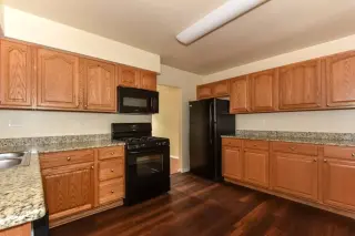 🏡 Your Next Home Awaits!