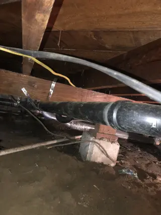 PLOMERIA Y ELECTRICIDAD COMERCIAL