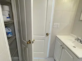 Carl house rental property