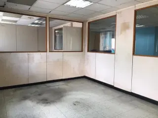 ALQUILER DE OFICINAS EN EL CENTRO DE CARACAS, DE 194 Mtros.2, con VISTA AL AVILA