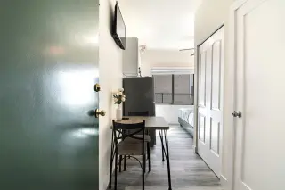 Estudio Amueblado en E 27th Street $1,095 - Historic South-Central