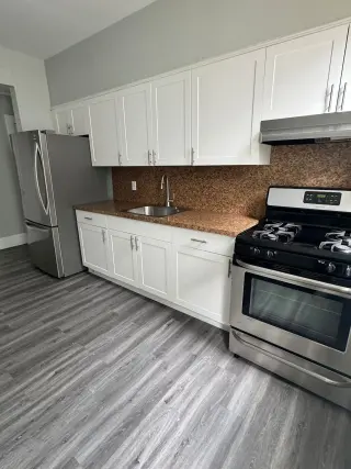 Apartamento 2 Dormitorios, Segundo piso Cerca Tren 7