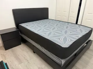 Vendo camas full con el colchón incluído