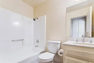 Charming 1BD/1BA Apartment for rent