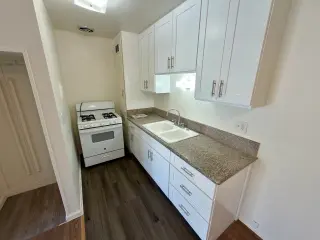 Glendale: 1 recámara y estacionamiento | $1,900/mes