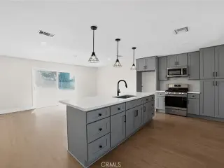 NEW SINGLE HOUSE FOR RENT !!