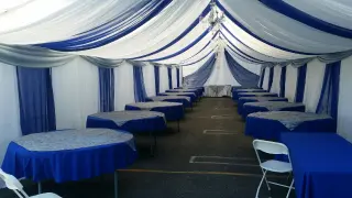 Chandeliers Draping carpas