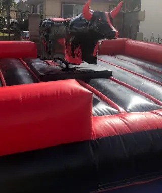 Renta de Toros Mecánicos para Fiestas
