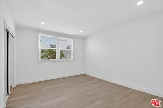 4 APARTAMENTOS RECIÉN RENOVADOS DISPONIBLES