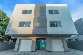 NEW  CONSTRUCTIONS: 4 BD/3 BATH TOWNHOME IN SOUTH CENTRAL LOS ANGELES