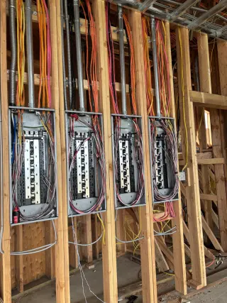 Services electrician HC
