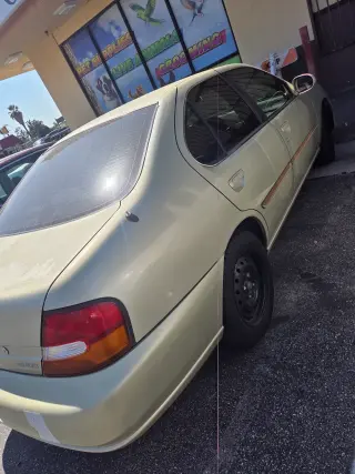 Nissan altima 1999