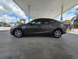 💥 IMPECABLE 🚗 2015 Mazda 3 / 💵 $4.000 CASH