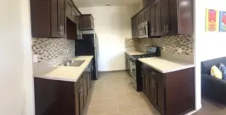 FULLY FURNISHED SHARED/STUDENT HOUSING MINUTES TO CAL STATE LA!!
