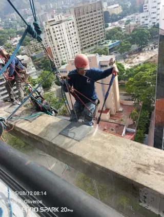 Limpieza de Fachadas Residenciales y Empresariales