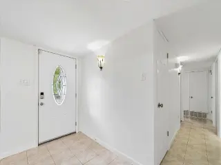 Renovation hardwood floor home