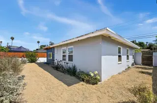 Beautiful Home With Easy Access