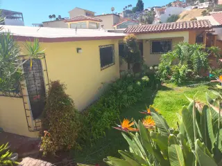 Hermosa Casa en Venta en Cubillas Sur
