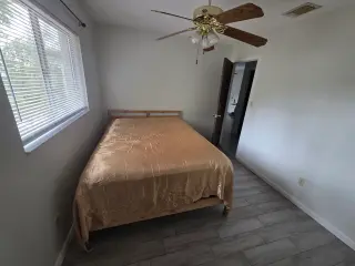 Se renta cuarto