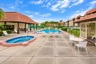 Condo 2/2 en venta en Clearwater – $174,900