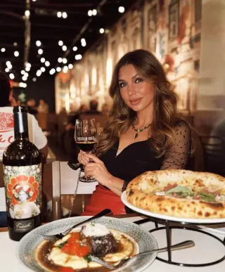 Hiring Line Cook, Prep Cook, Pizza Cook, Porter