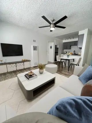 Modern Luxury Living| Renovated Units + Stainless Steel Appliances