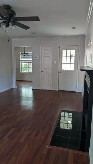 Charming 2-Story Home for Rent – Move-In Ready!