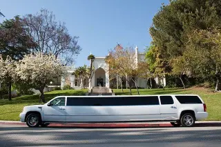 Limusina de Lujo en Renta - Perfecta para Eventos