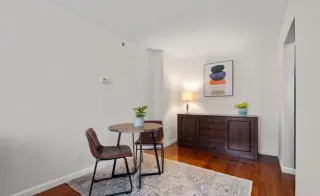 1 bedroom 1 bathroom updated suite