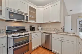 Welcome to 9281 Spilsby Ct