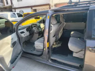 2013 TOYOTA SIENNA LE 3.5