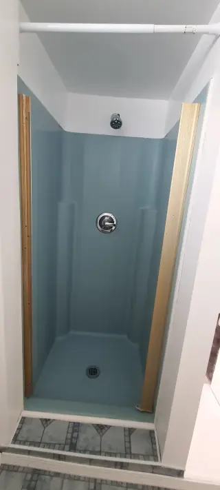 SE RENTA ESTUDIO EN SANTA CLARITA