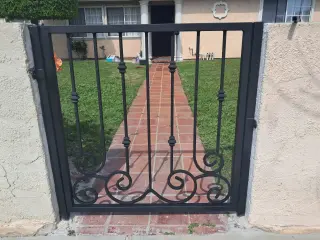 Valla Decorativa Moderna en Venta