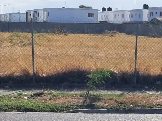 DE OPORTUNIDAD EXCELENTE SOLAR EN LA AVENIDA FABIO HERRERA BANI.